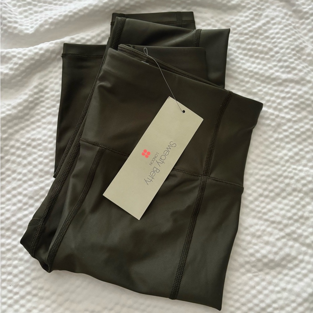 Sweaty Betty High Shine Dark Forest Green 7/8 Workout Leggings